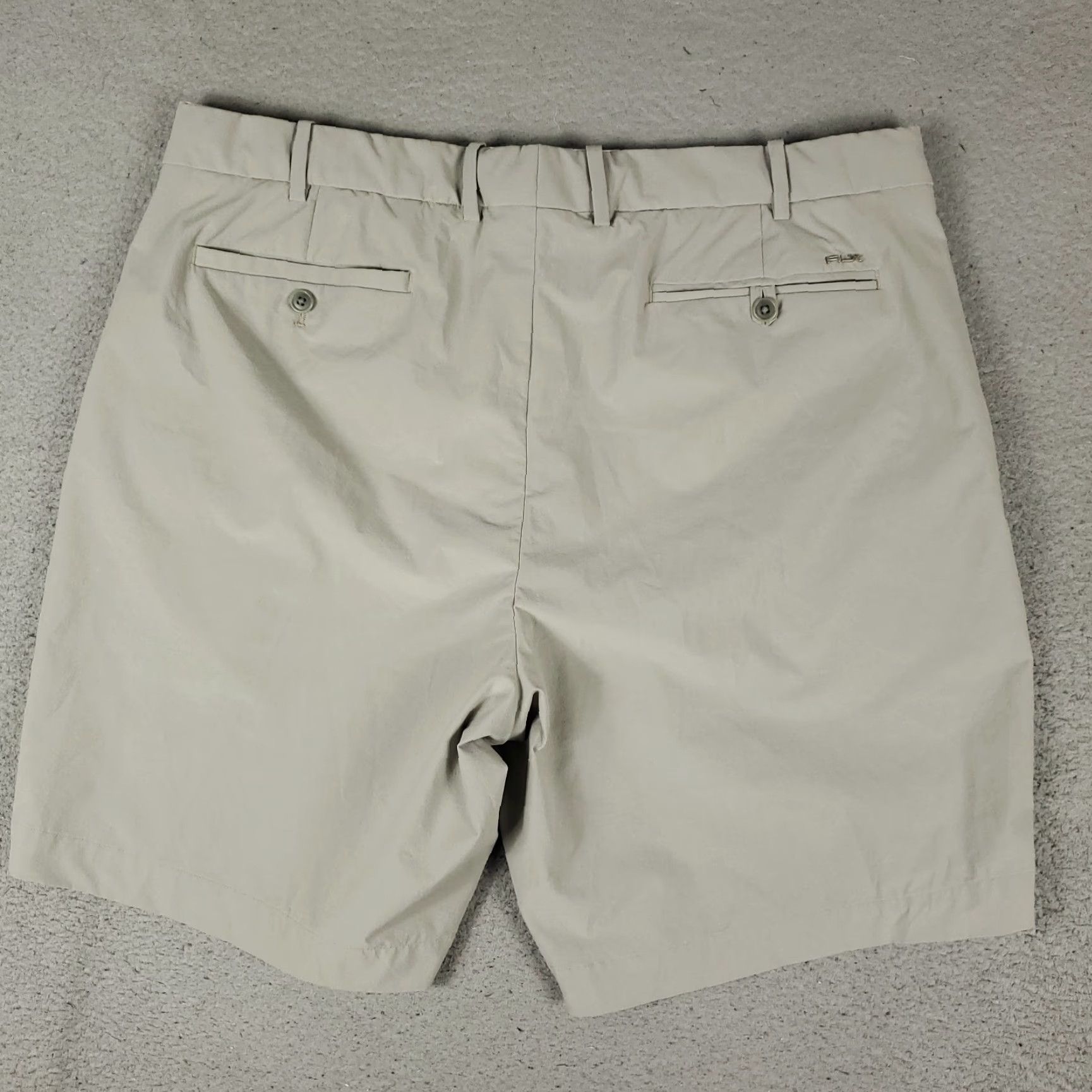 Ralph Lauren RLX Ralph Lauren Shorts Mens Size 38 Gray Nylon Golf Chino Flat Front Casual Office Workwear Modern Sports Size US 38 / EU 54 - 7 Thumbnail