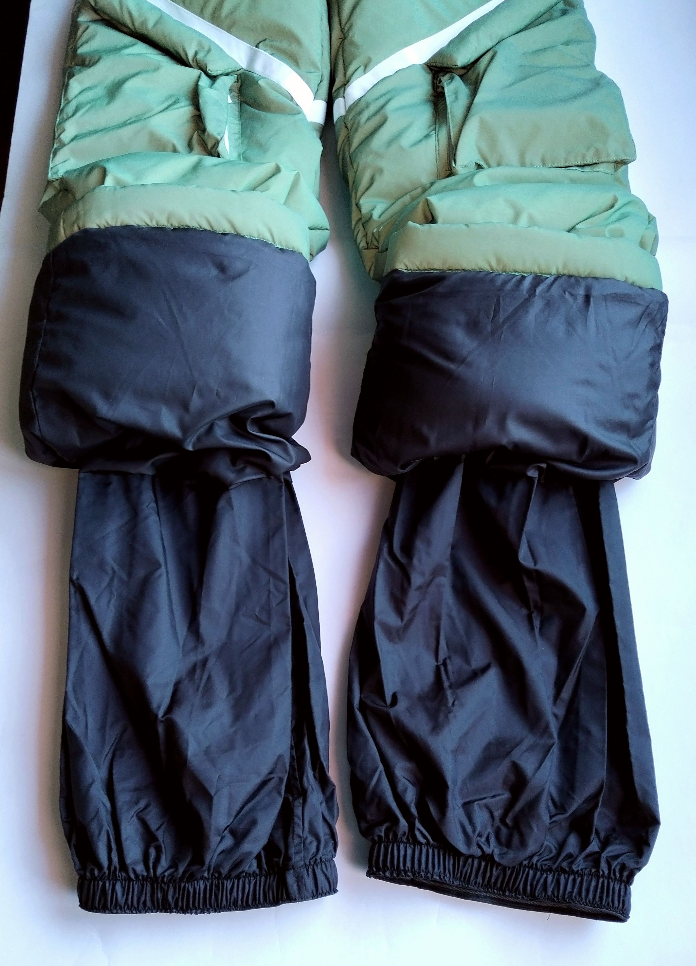 Poster Girl Karina reflective ski pants Size 28" / US 6 / IT 42 - 12 Thumbnail