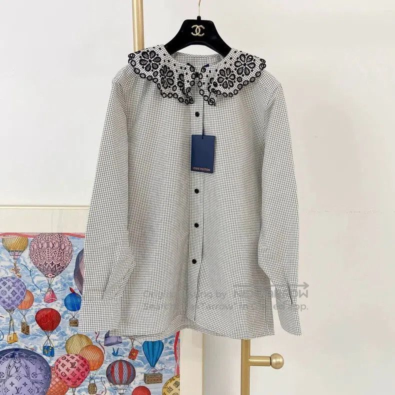 Louis Vuitton Louis Vuitton Checkered Collar Shirt. Size US XS / EU 42 / 0 - 1 Thumbnail