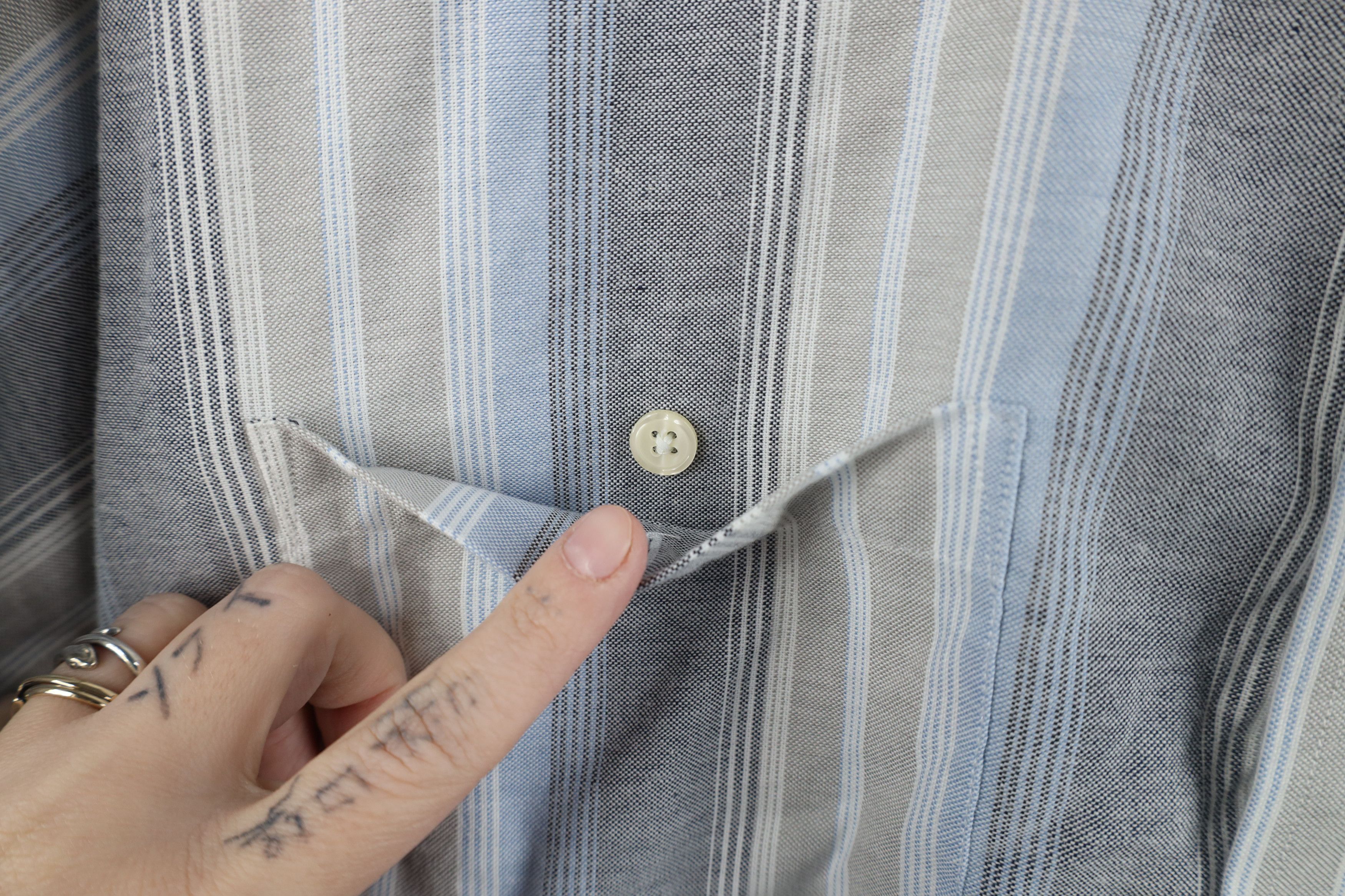 Vintage Vintage 90s Streetwear Block Short Sleeve Button Down Shirt Size US XL / EU 56 / 4 - 7 Thumbnail