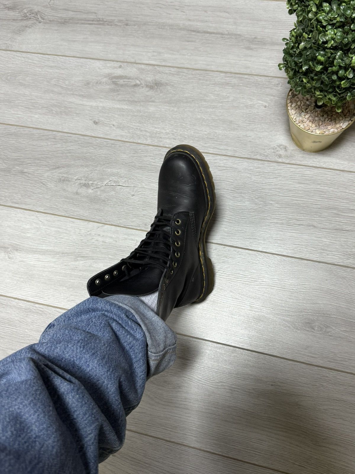 Dr. Martens Dr martens leather boots Size US 10 / EU 43 - 4 Thumbnail