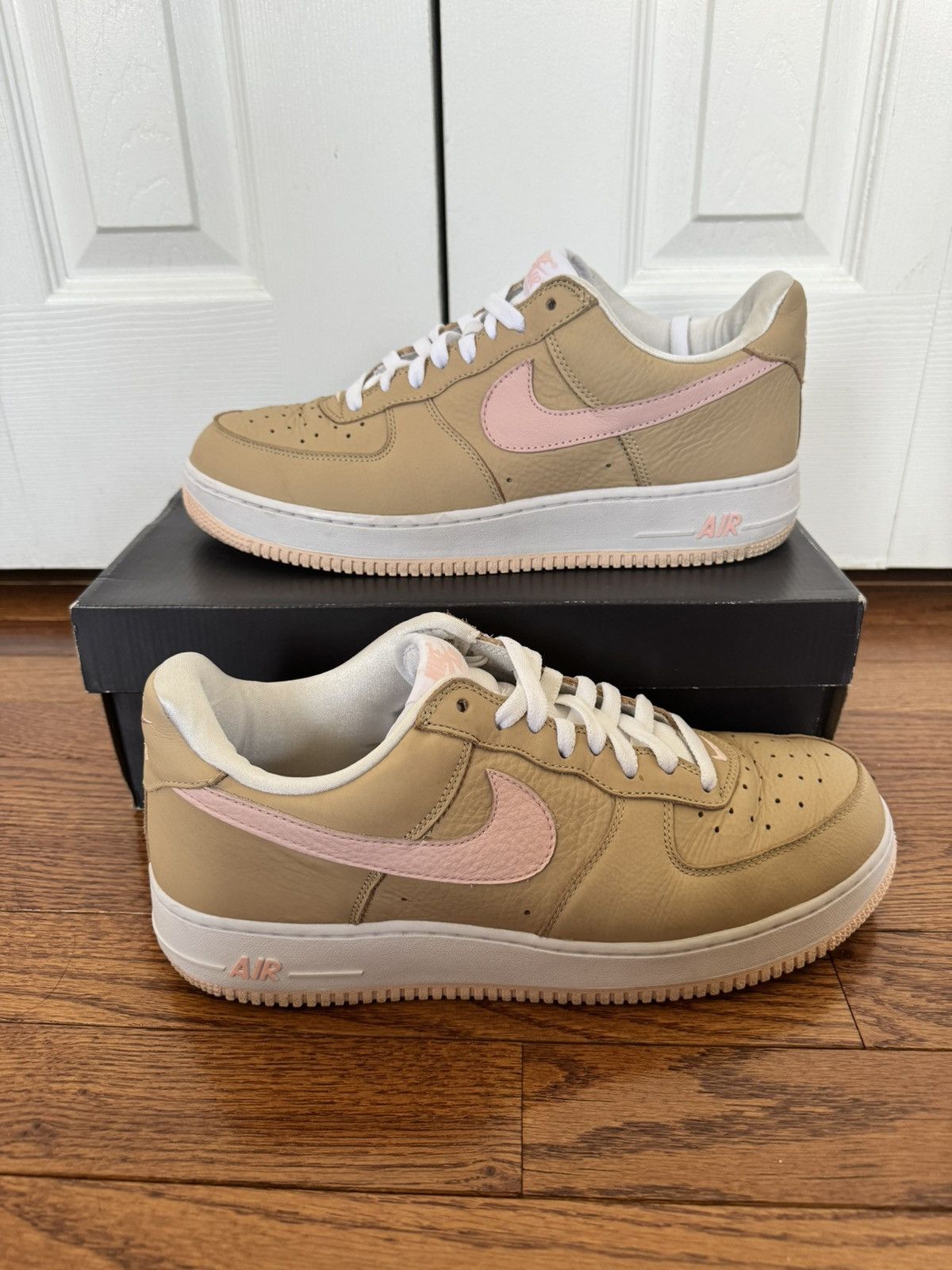 image of Air Force 1 Low Retro Kith Linen Size 11 Shoes in Brown, Men's