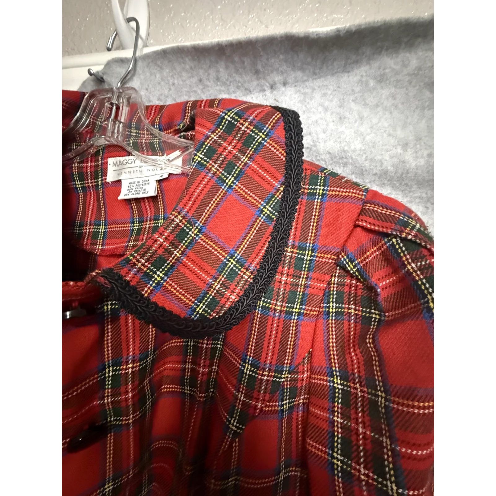 MAGGY LONDON VINTAGE Maggy London Shirt Dress Womens 4 Red Plaid Collared Fit Flare Maxi Cottage Christmas Holiday Plaid Womens Dress Size S / US 4 / IT 40 - 3 Thumbnail