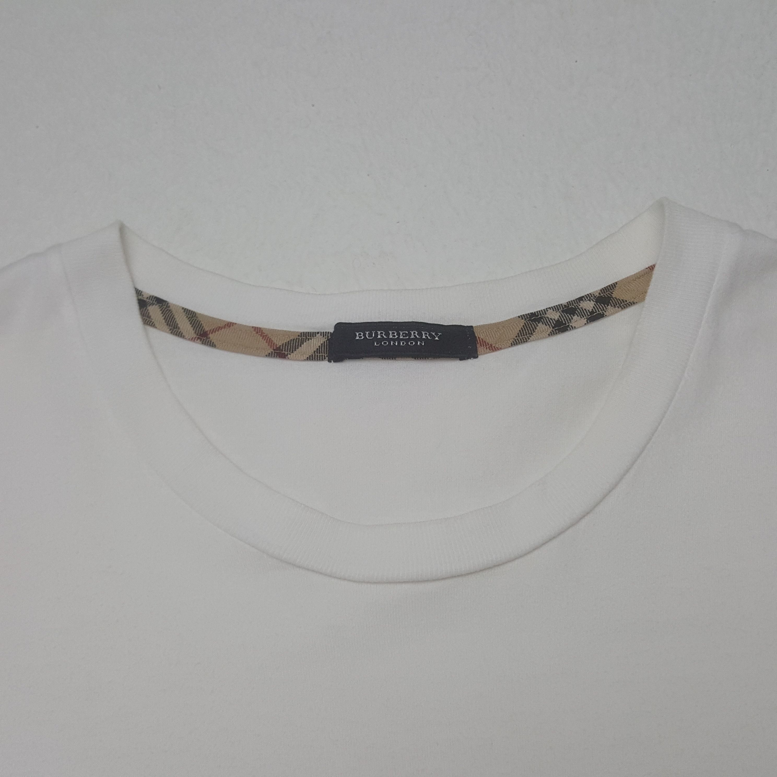 Burberry × Vintage Vintage Burberry London Custom Spell Out Tshirt Size US L / EU 52-54 / 3 - 4 Thumbnail