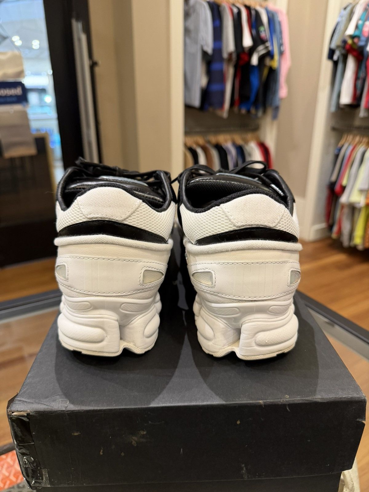 Adidas × Raf Simons Adidas x Raf Simmons Replicant Ozweego - White Size US 12 / EU 45 - 6 Thumbnail