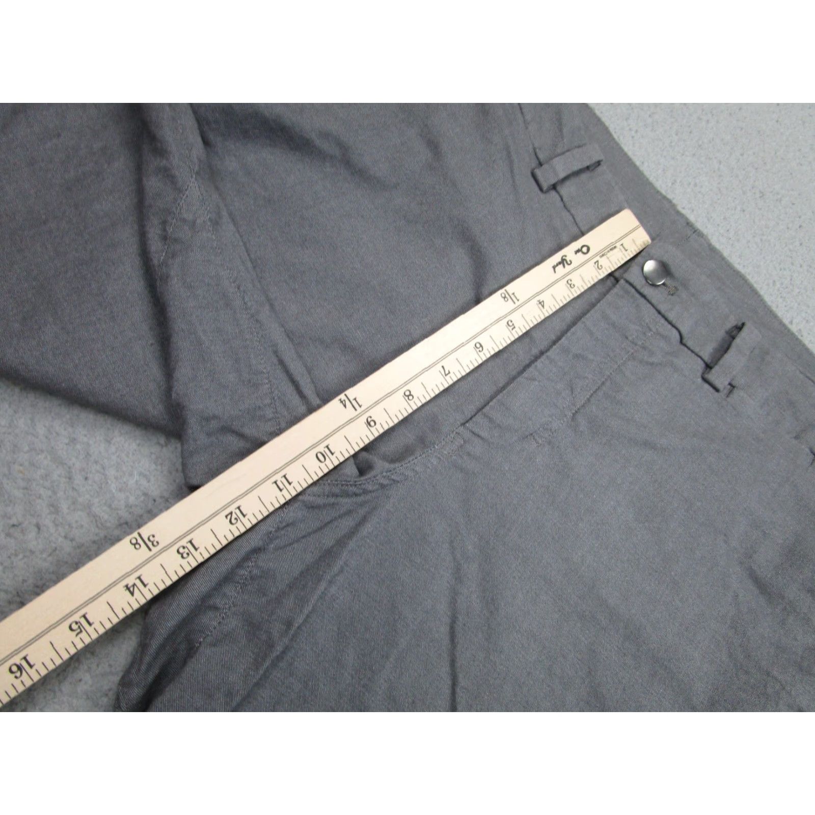 Lululemon Lululemon Shorts Mens 36 Gray Chino Stretch Casual Zip Pocket Golf Walking Size US 36 / EU 52 - 6 Thumbnail