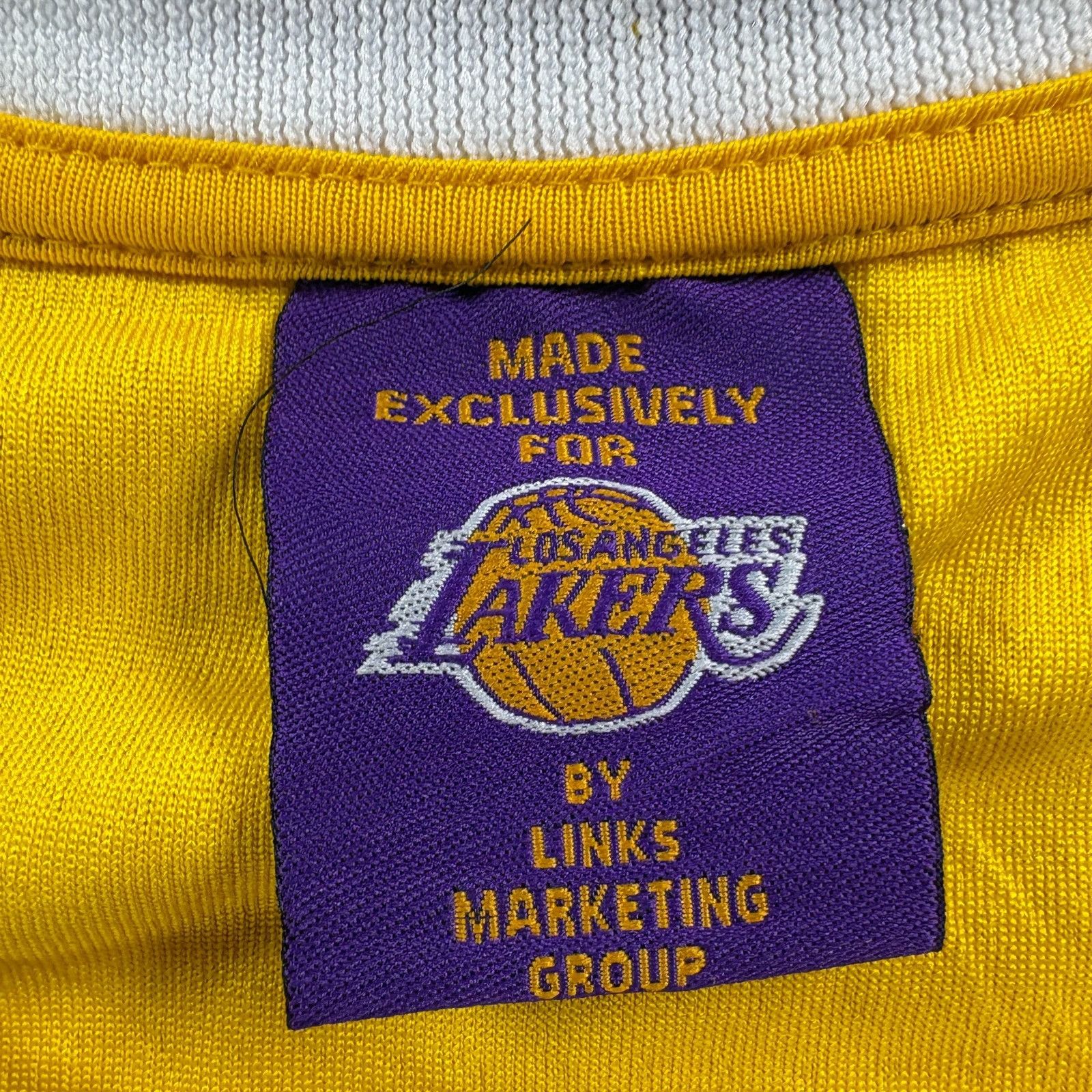 Other Los Angeles Lakers Kareem Abdul-Jabbar 33 Basketball Jersey Size US XL / EU 56 / 4 - 6 Thumbnail