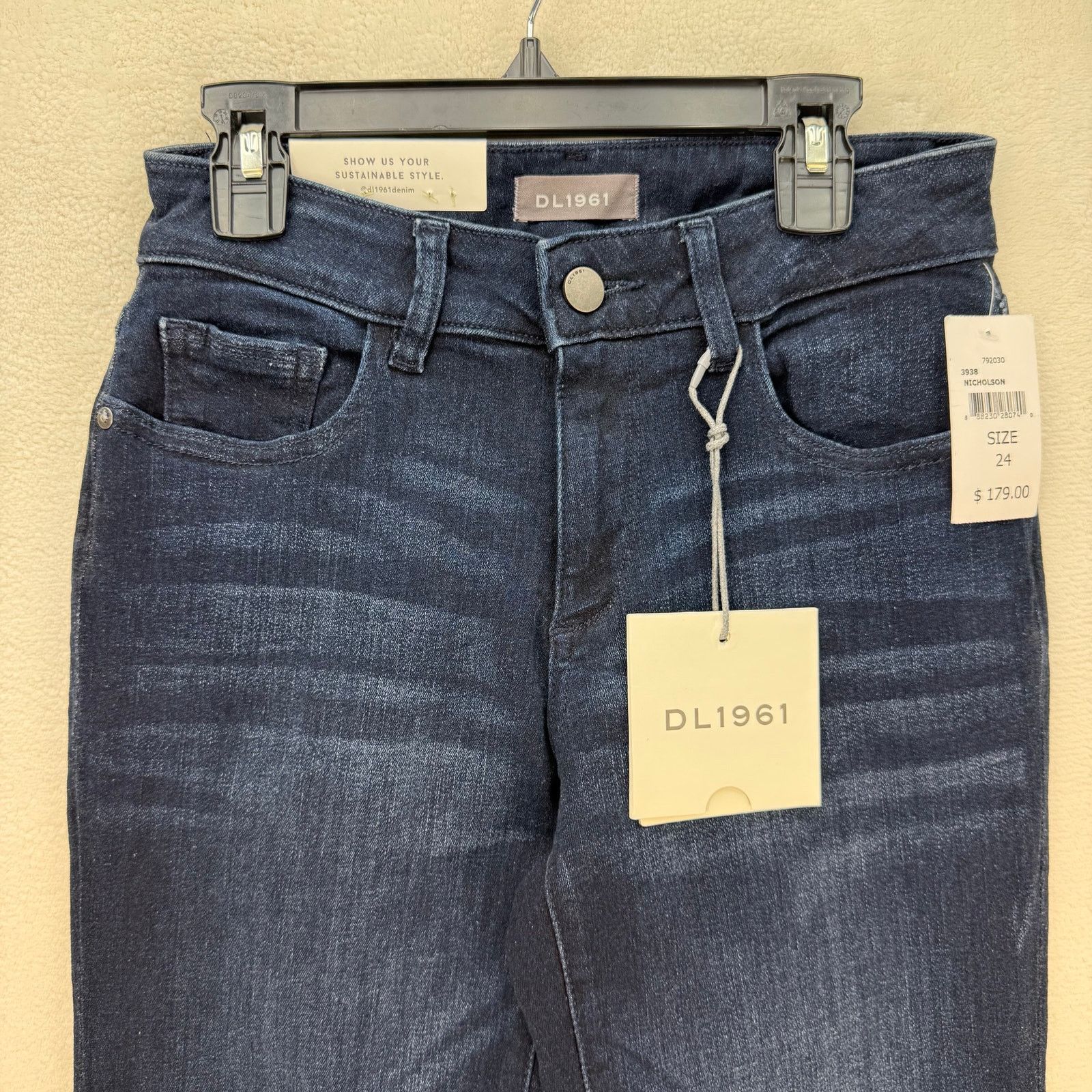 DL1961 DL1961 WOMEN'S 24 COCO CURVY MID RISE STRAIGHT LEG JEANS Size 24" / US 00 / IT 34 - 2 Thumbnail