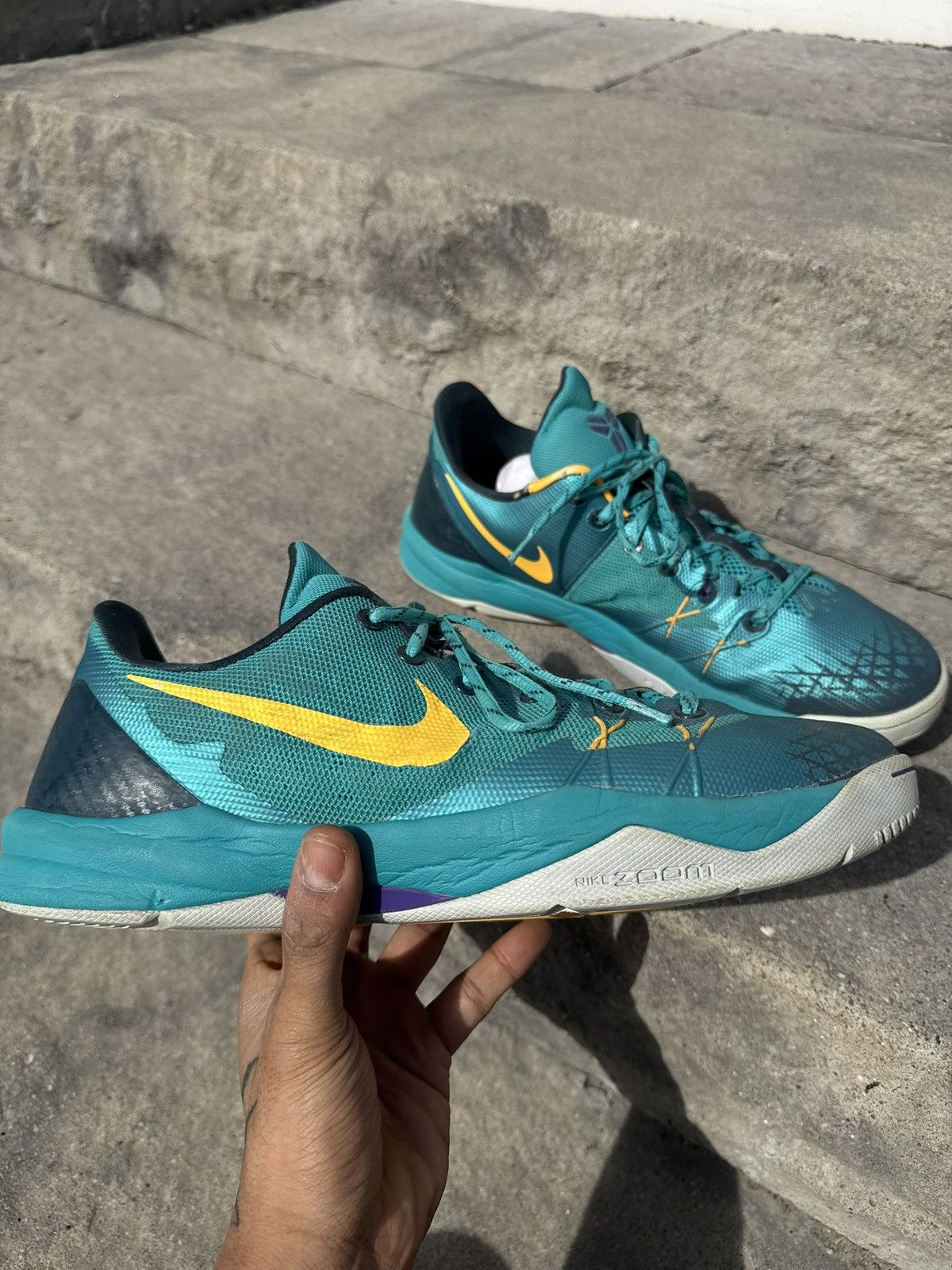 Nike Nike Zoom Kobe Bryant Venomenon 4 2013 Size US 12 / EU 45 - 9 Thumbnail