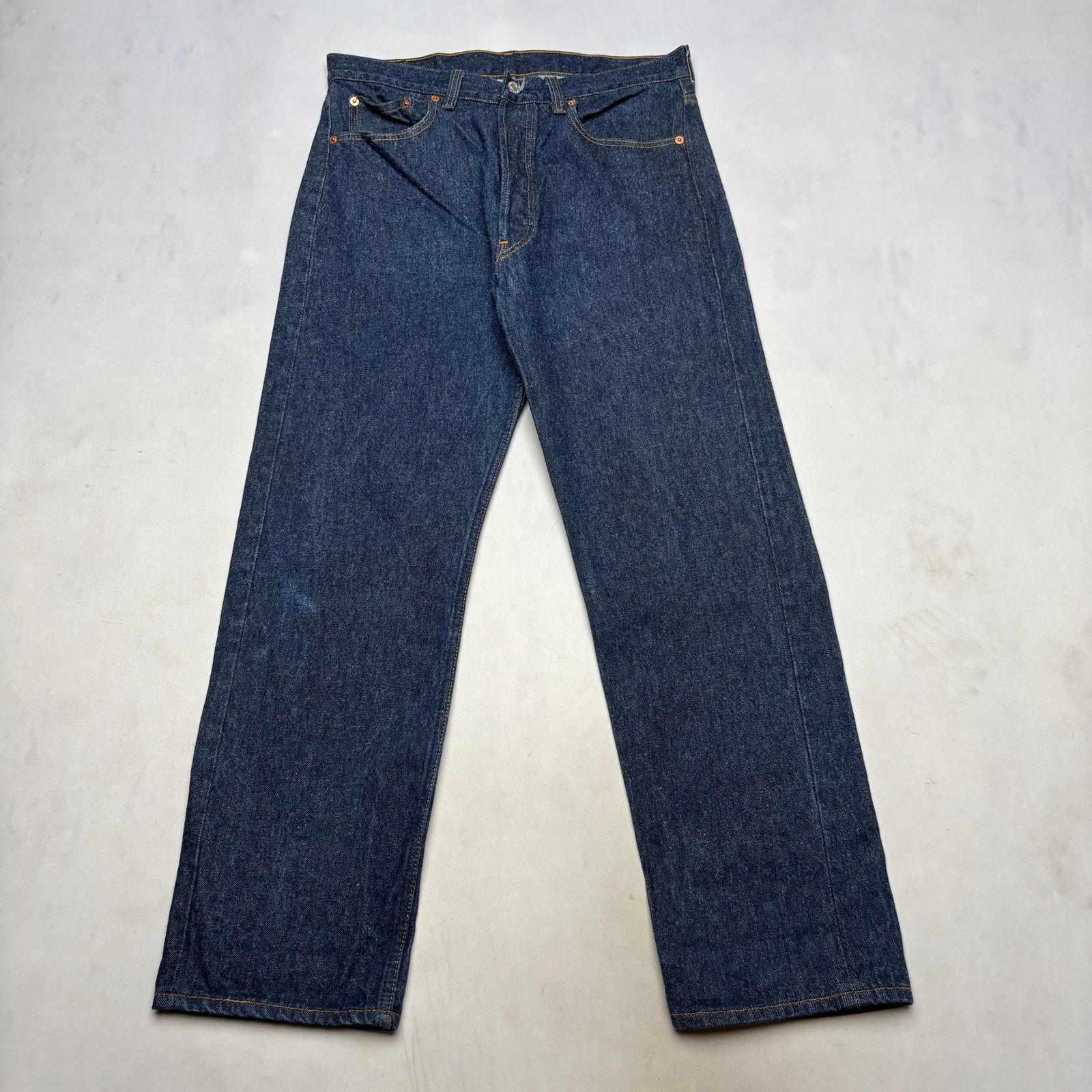 Levi's × Vintage Vintage 90s Levi's 501 XX Straight Leg Jeans 35x31 (31x28) Size US 31 - 2 Thumbnail