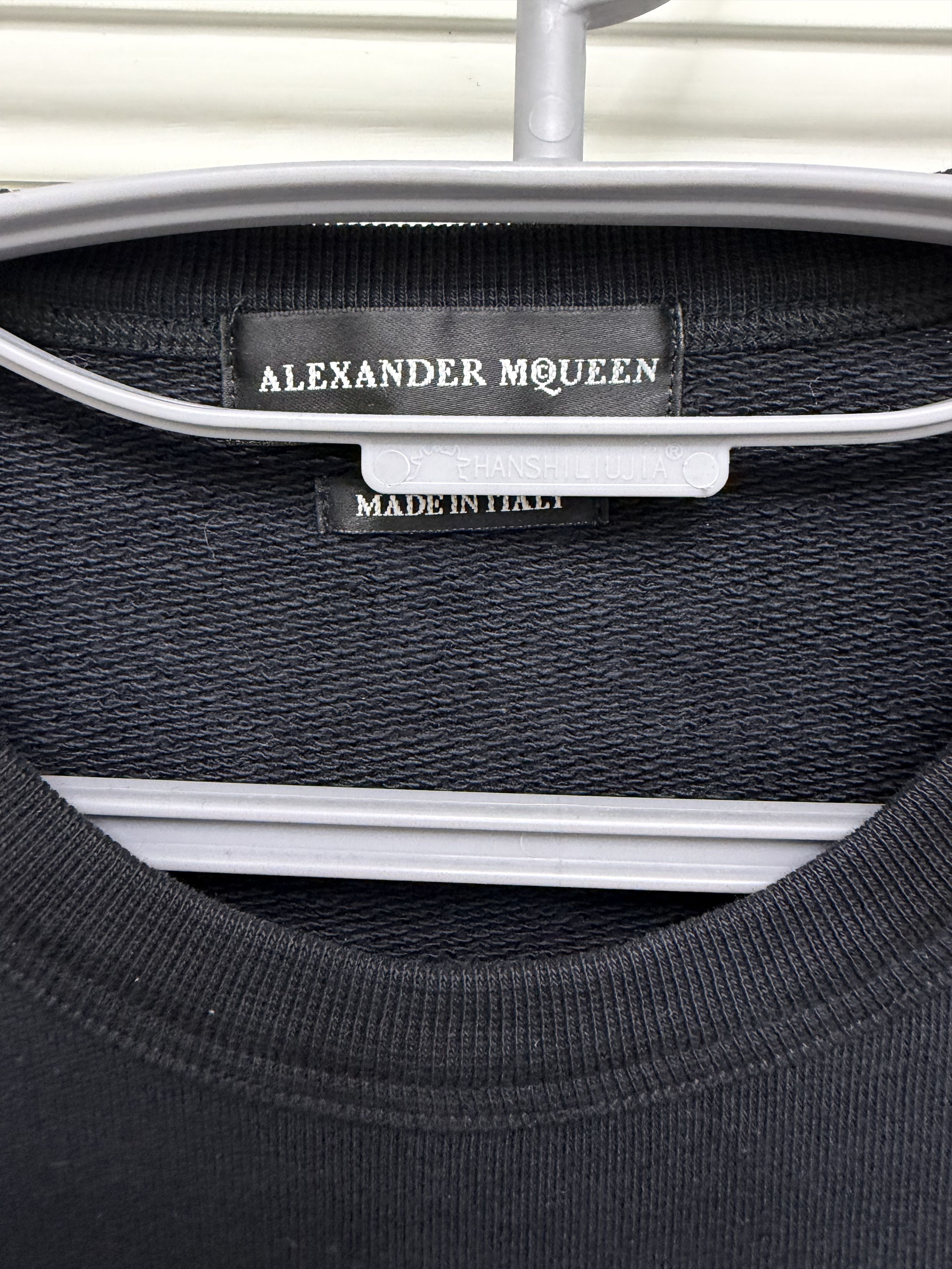 Alexander McQueen McQueen mainline men's black sweatshirt embroidered skull Size US S / EU 44-46 / 1 - 5 Thumbnail