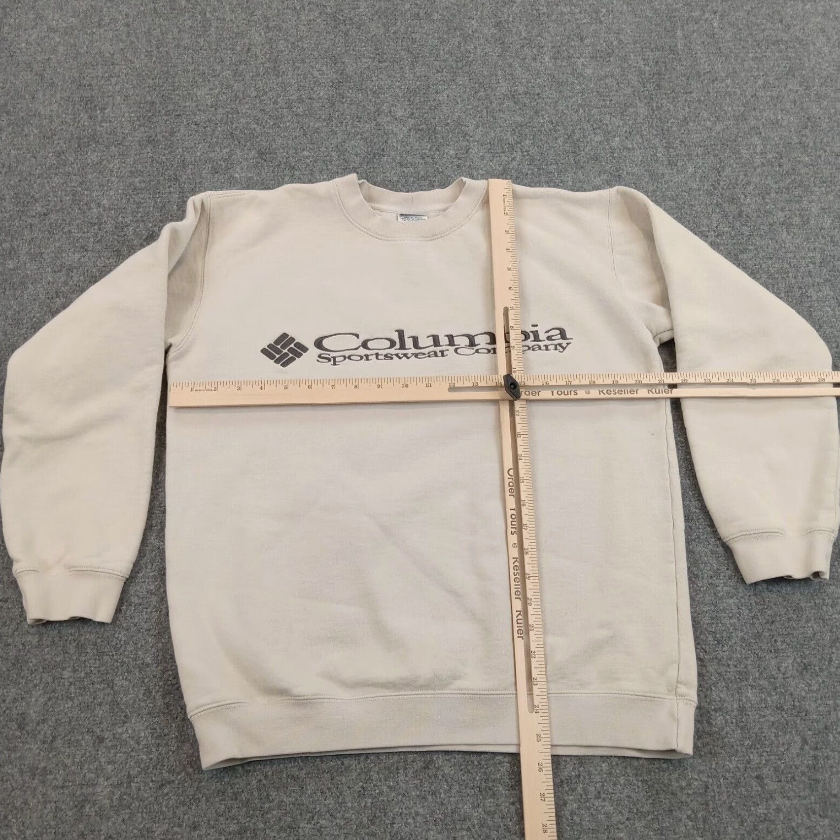 Vintage Columbia Youth Extra Large Beige Long Sleeve Pullover Sweatshirt Casual Cotton Size US XL / EU 56 / 4 - 2 Thumbnail