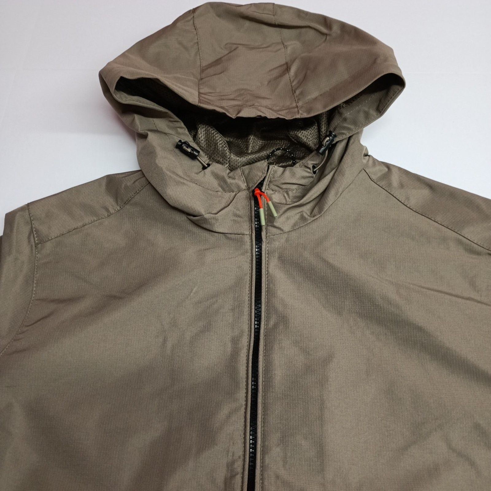 Other Ozark Trail Windbreaker Jacket Men M Taupe Falls Zip Pockets Size US M / EU 48-50 / 2 - 4 Thumbnail