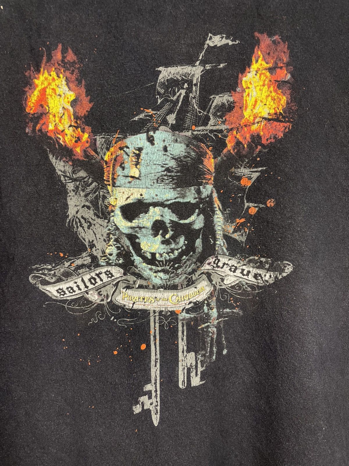 Vintage Vintage Y2K Pirates of the Caribbean movie promo t shirt Size US XL / EU 56 / 4 - 4 Thumbnail