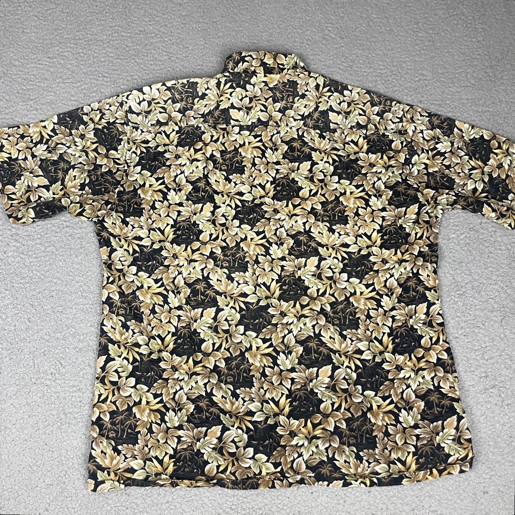 Vintage Hollis River Shirt Adult L Black Button-Up Short Sleeve Hawaiian Floral Size US L / EU 52-54 / 3 - 7 Thumbnail