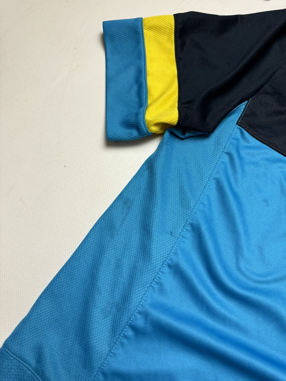 Nike Rare vintage Barcelona Nike soccer jersey y2k Size US M / EU 48-50 / 2 - 12 Thumbnail