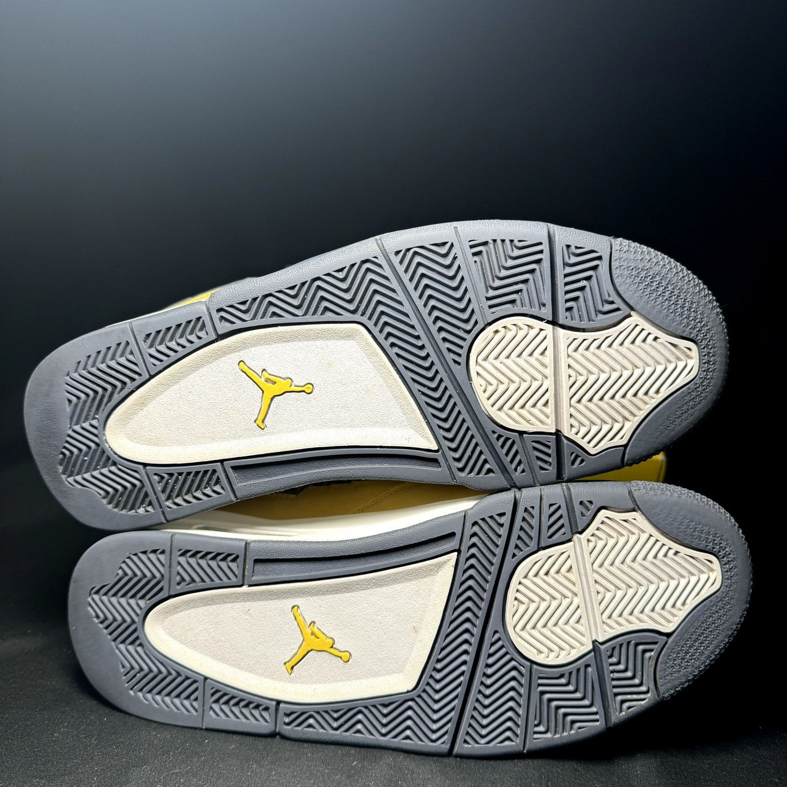 Jordan Brand × Nike Size 9 - Nike Air Jordan 4 Retro Lightning 2021 Men's Shoes Size US 9 / EU 42 - 6 Thumbnail