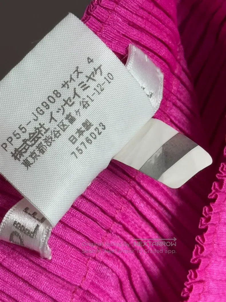 Issey Miyake Issey Miyake Pure Cashmere Short Pullover Size 26" / US 2 / IT 38 - 4 Thumbnail