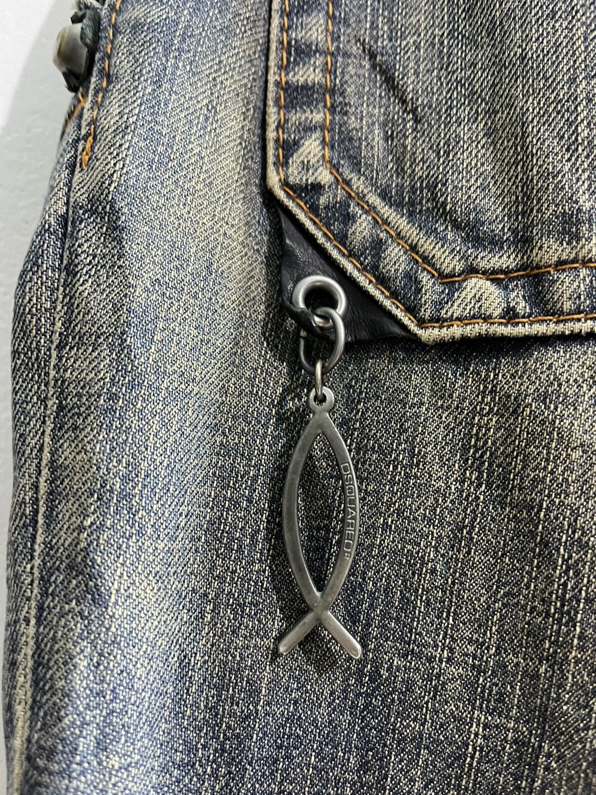 Dsquared2 05 Dsquared2 mudwash hope buckle back distressed jeans Size US 31 - 7 Thumbnail