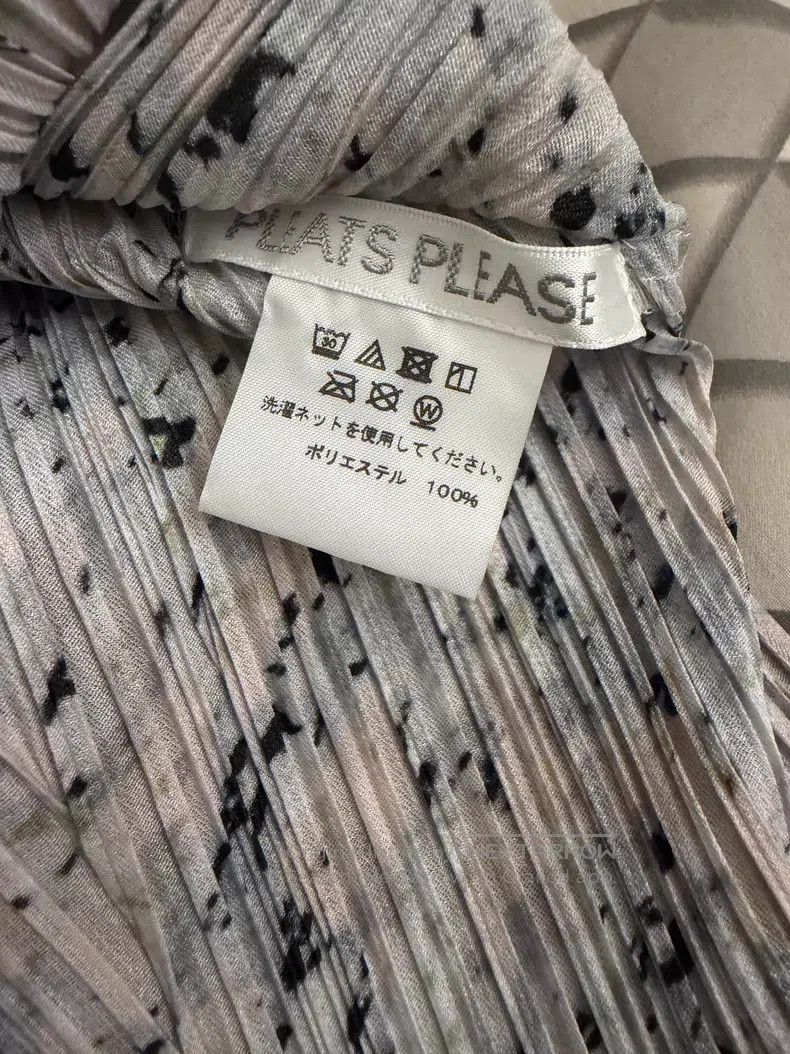 Issey Miyake Issey Miyake Marble pattern sleeveless high-neck top Size L / US 10 / IT 46 - 2 Thumbnail