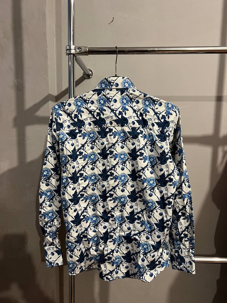 Other CLAUDIO LUGLI COUTURE ITALY ABSTRACT BUTTON MENS SHIRT SZ L Size US L / EU 52-54 / 3 - 9 Thumbnail