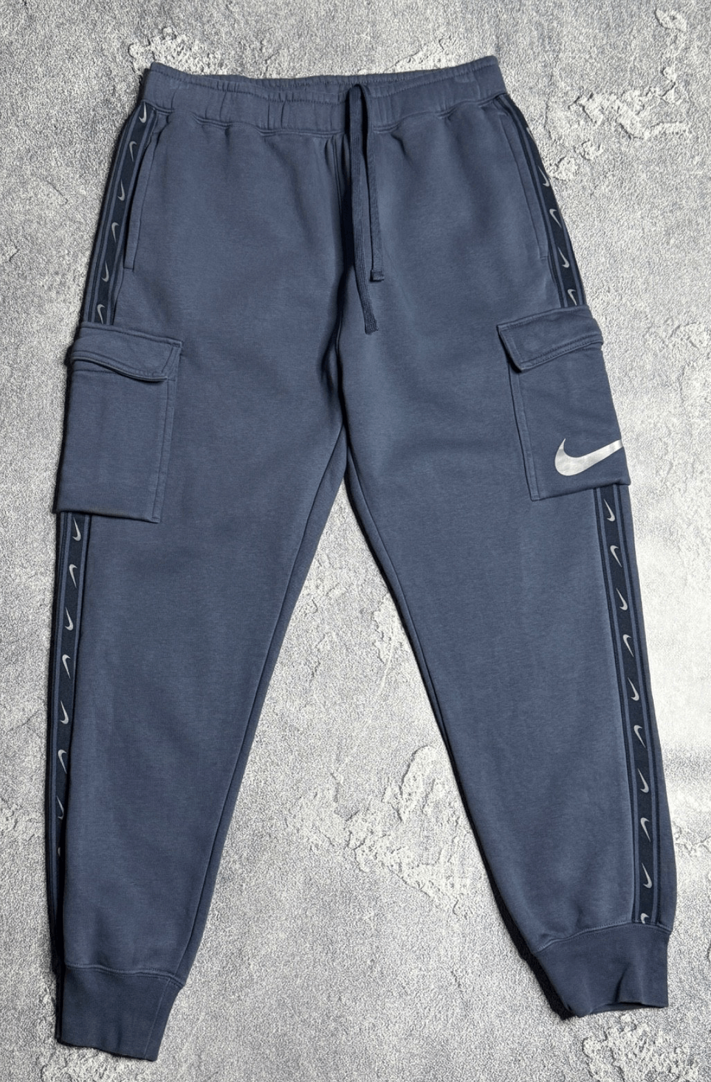 Nike Nike men's repeat fleece cargo pant M Size US 32 / EU 48 - 1 Thumbnail