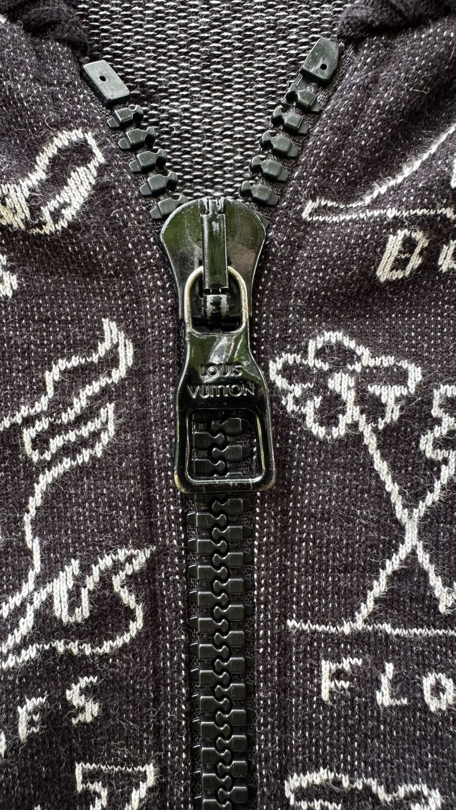 Louis Vuitton Louis Vuitton Cartoon Monogram Jacket Size US L / EU 52-54 / 3 - 3 Thumbnail