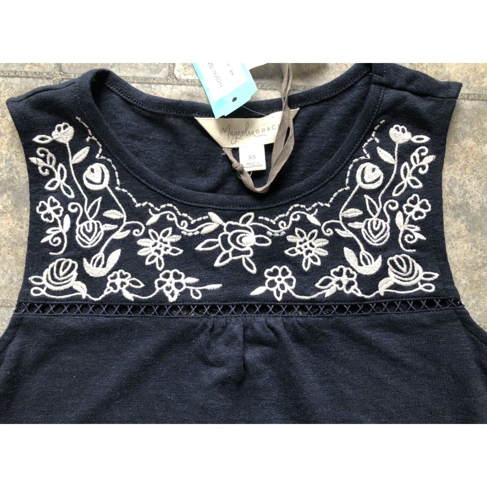Vintage NWT Magnolia Grace Embroidered Knit Tank Top Women’s XS Navy Blue Size XS / US 0-2 / IT 36-38 - 5 Thumbnail