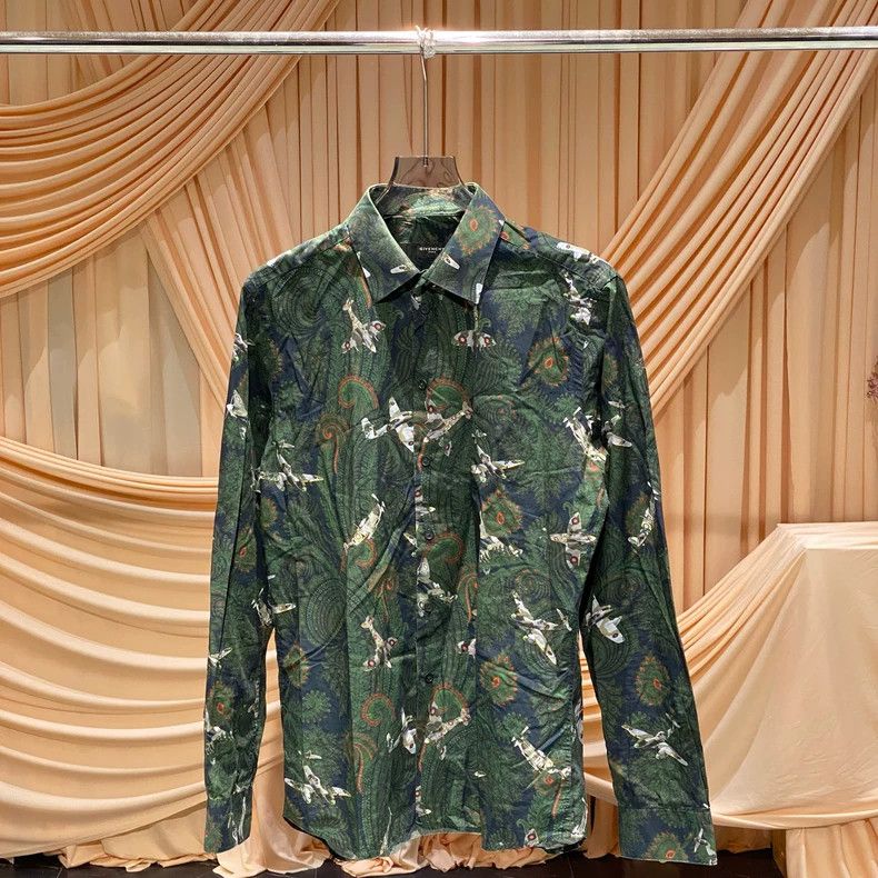 Givenchy Givenchy Size42 Green Plane Fun Flower Shirt / Size 42 / JM Size US M / EU 48-50 / 2 - 1 Thumbnail