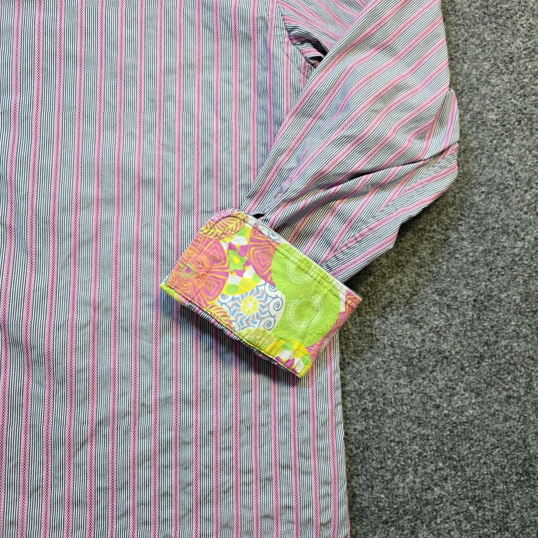 Robert Graham Robert Graham Shirt Mens XL Gray Pink Striped Flip Cuff Floral Capsule Career Size US XL / EU 56 / 4 - 3 Thumbnail