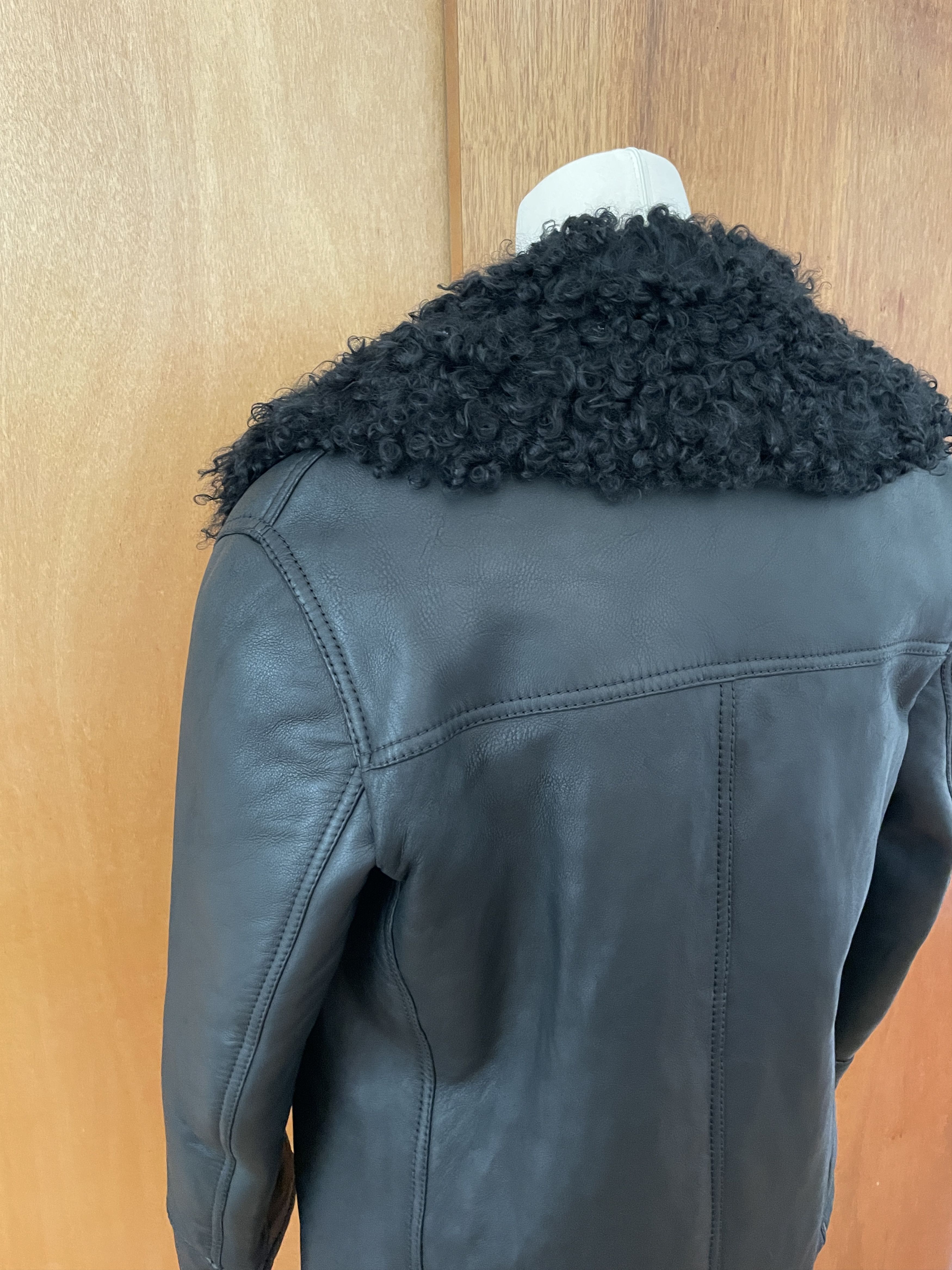 Gucci Shearling and Leather A/W '01 Coat Size US L / EU 52-54 / 3 - 12 Thumbnail