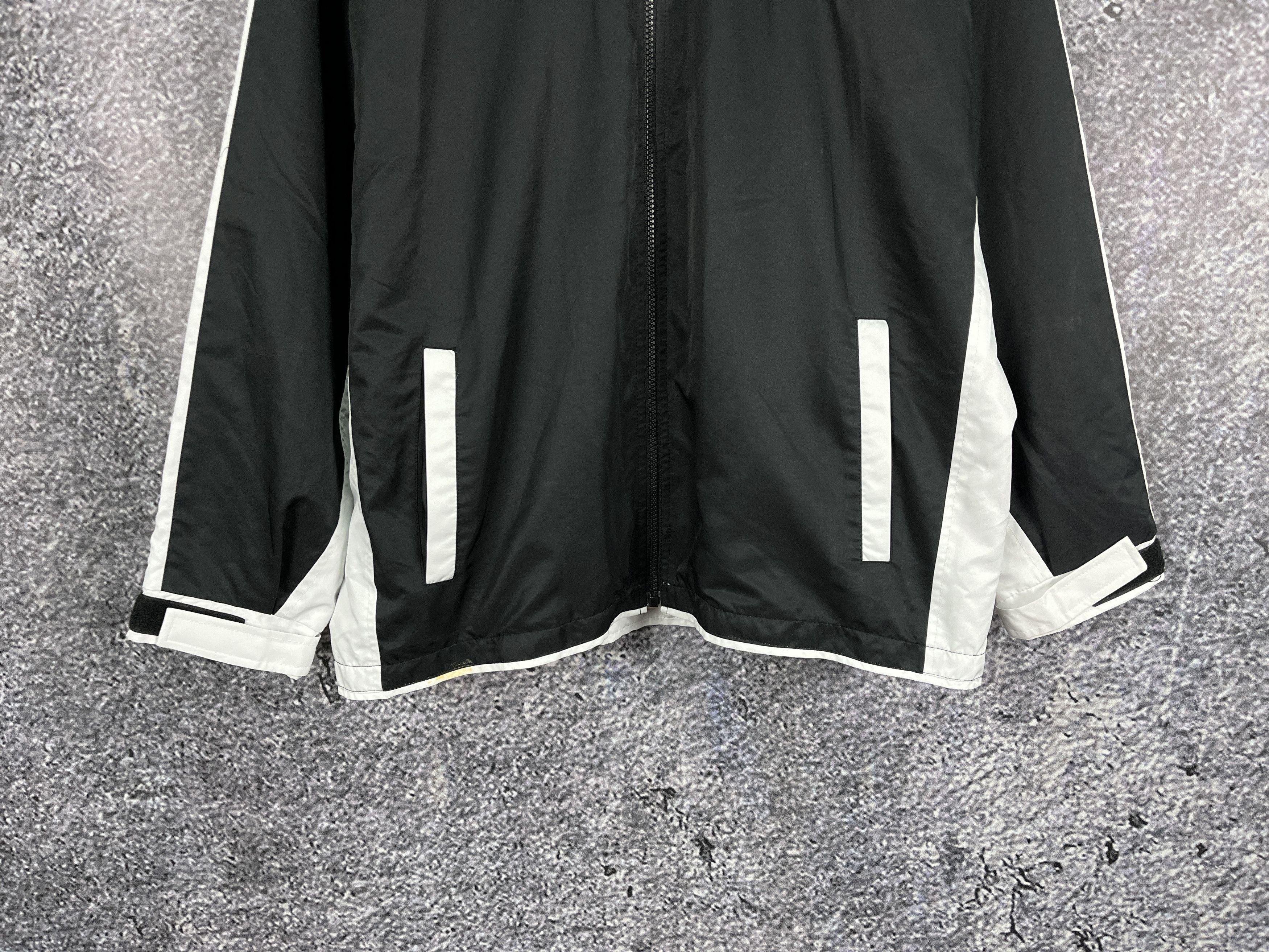 Fubu Vintage FUBU Sports Full Zip Jacket Big Logo Streetwear Size US XL / EU 56 / 4 - 4 Thumbnail