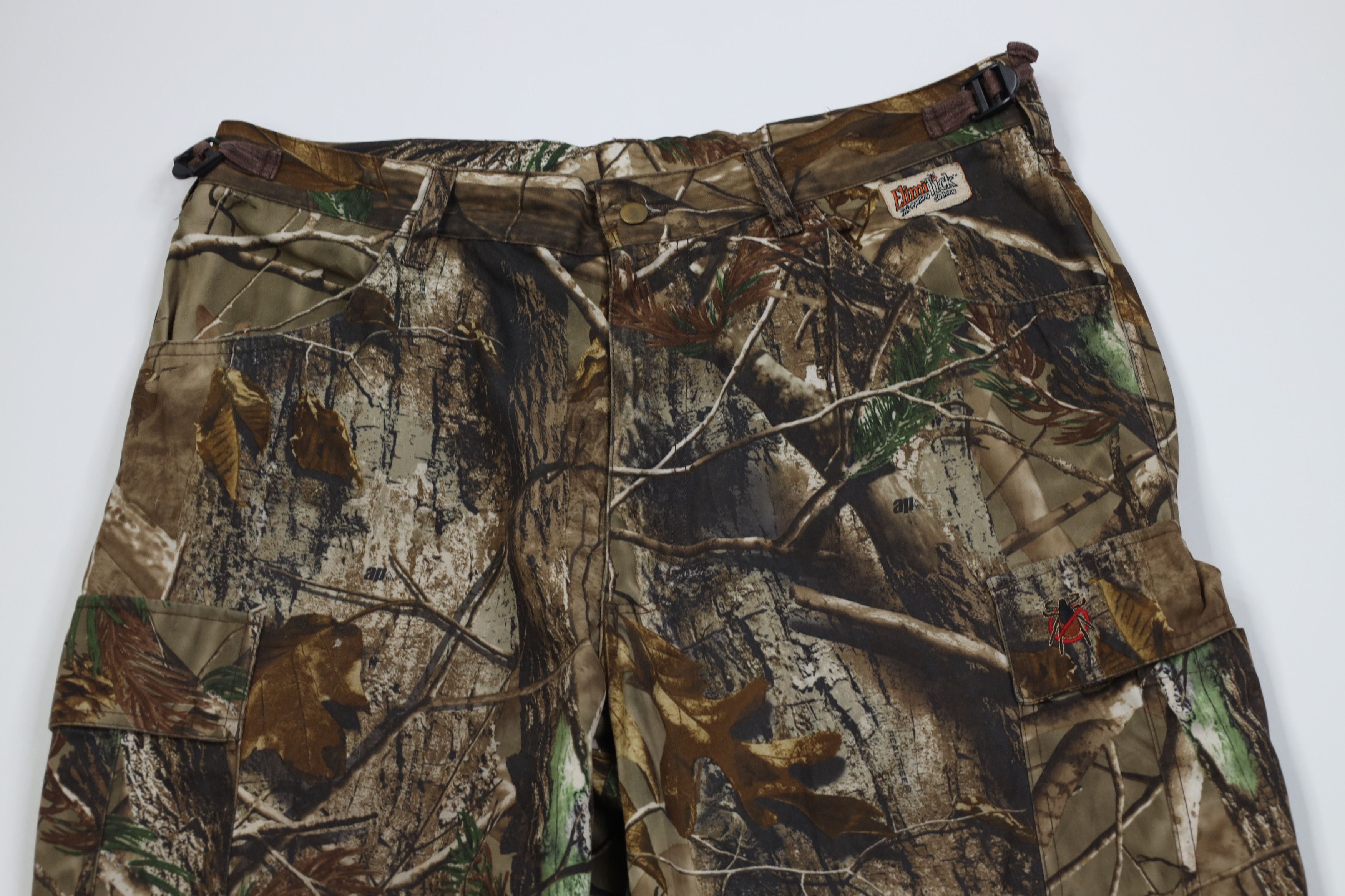 Vintage Vintage Streetwear Shield Camouflage Wide Leg Cargo Pants Size US 36 / EU 52 - 2 Thumbnail