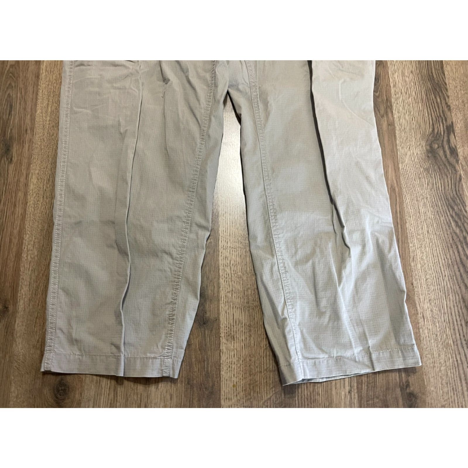 Chaps Chaps Pants Mens 38x30 Tan Built in Belt Straight Leg Pockets Chino Bassline Casual Pants Mens Size 38x30 Brown Flat Front Regular Inseam 30in Size US 38 / EU 54 - 3 Thumbnail