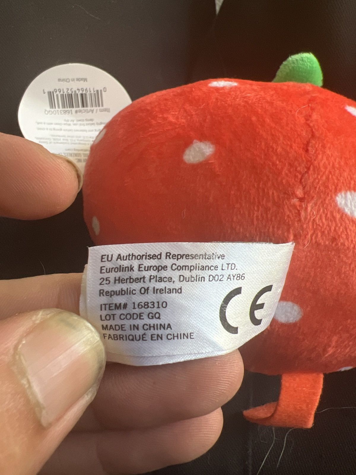Hypebeast 2024 Manhattan Toy Market Minis Strawberry Soft Toy Size ONE SIZE - 8 Thumbnail