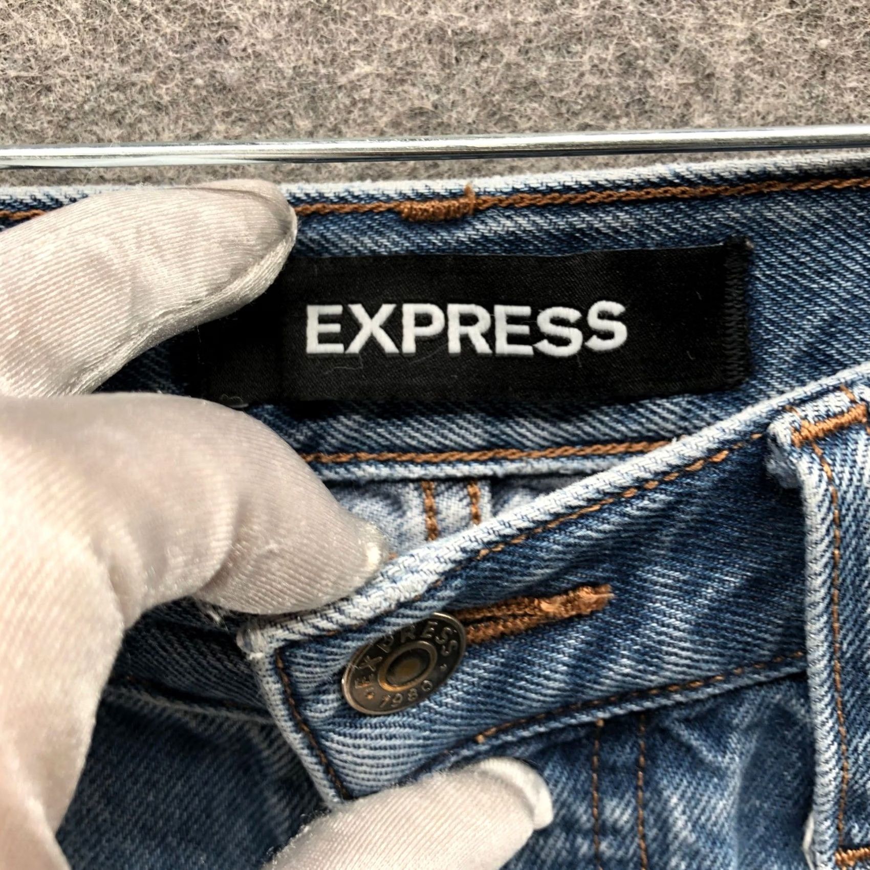 Express VINTAGE? Express Jeans Womens 2 Blue Cotton High Rise Button Fly Medium Wash Jeans Size 26" / US 2 / IT 38 - 6 Thumbnail