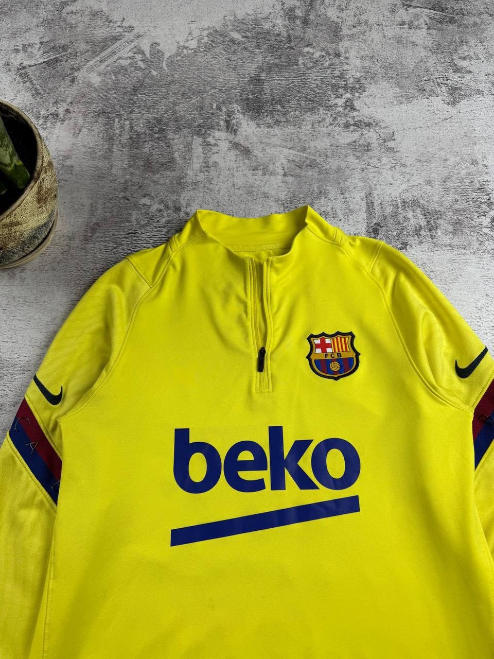 Nike BARCELONA 2021 2022 Training Track Top S Size Nike Soccer Football Shirt Jersey Size US S / EU 44-46 / 1 - 9 Thumbnail
