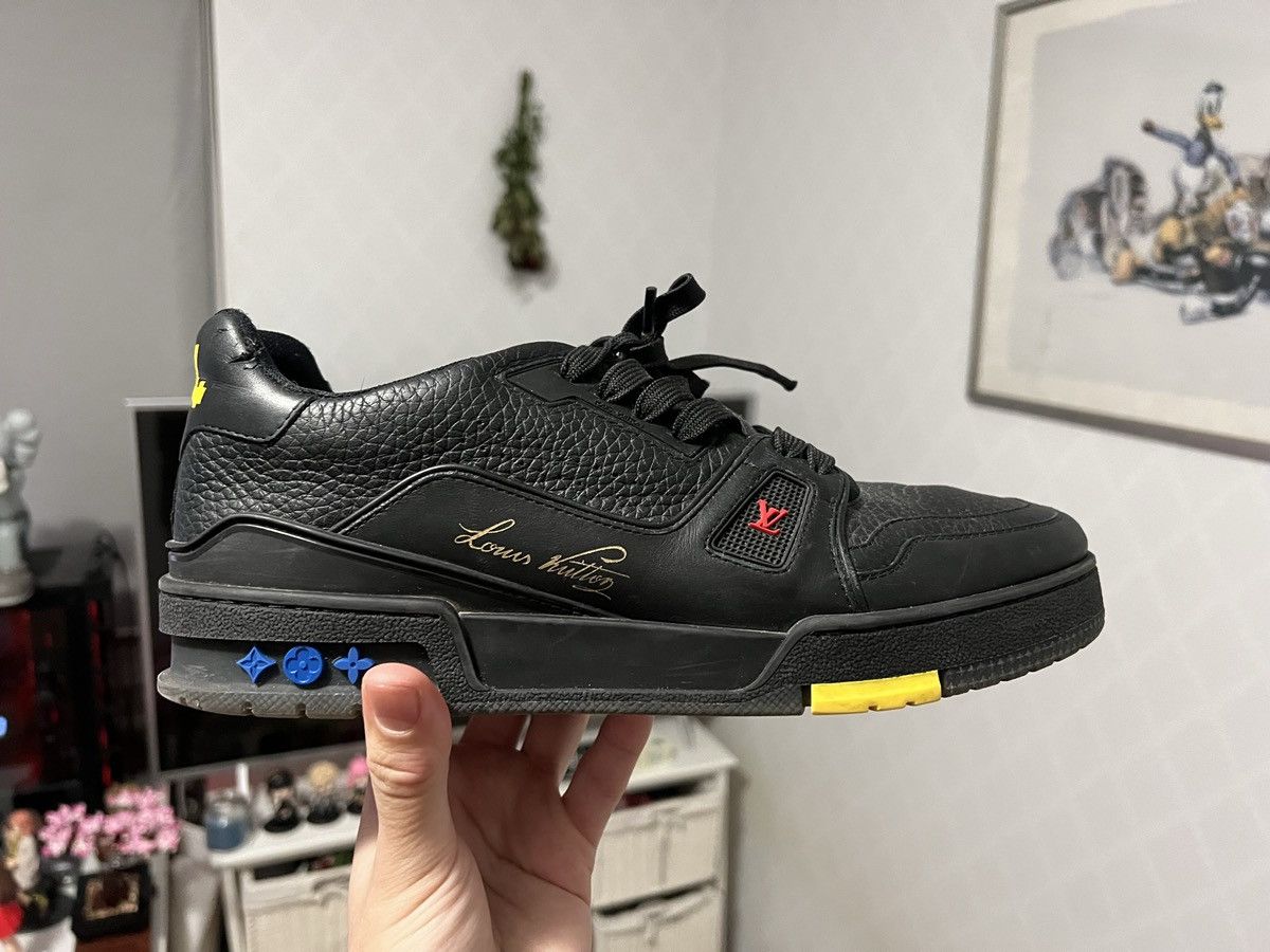 Louis Vuitton Louis Vuitton Signature Trainer Size US 7 / EU 40 - 1 Thumbnail