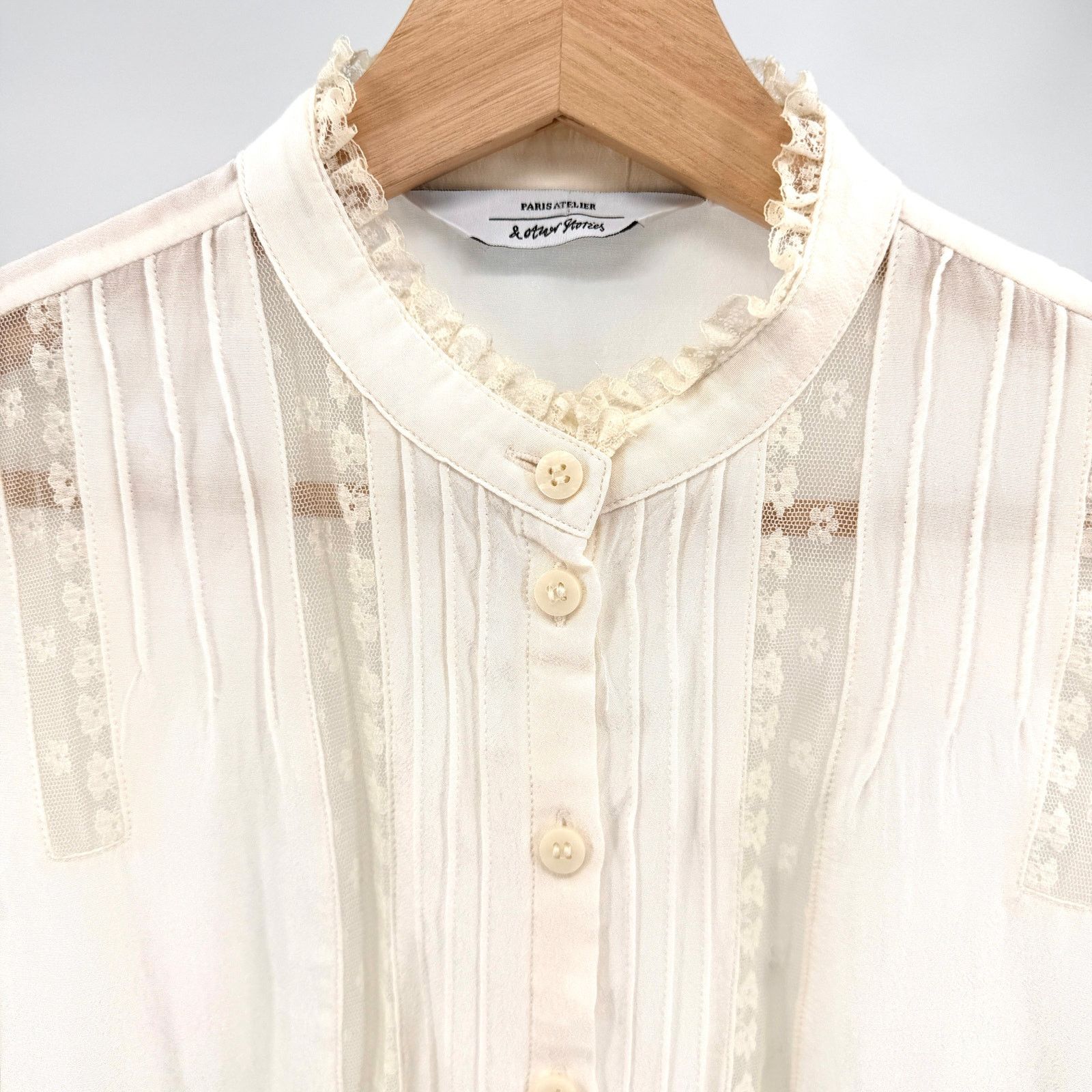& Other Stories Cream Lace Pintuck Button Down Blouse Size XS / US 0-2 / IT 36-38 - 2 Thumbnail
