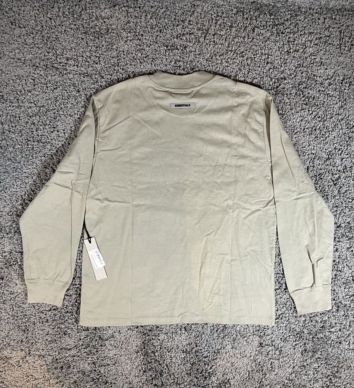 Essentials Fear of God Essentials Boxy L/S T-Shirt Applique Logo Moss Size US M / EU 48-50 / 2 - 9 Thumbnail