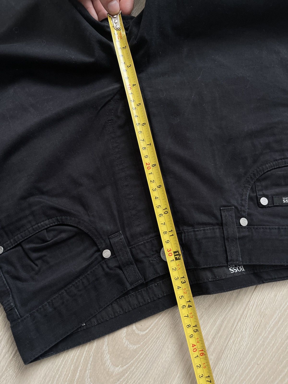 Hugo Boss Hugo Boss alabama black classic vintage jeans pants 32/32 Size US 32 / EU 48 - 10 Thumbnail