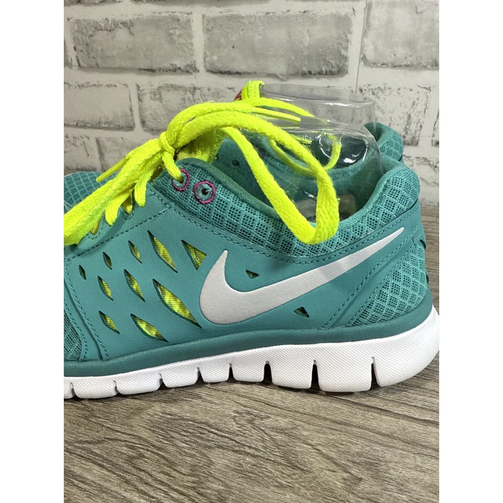 Nike Nike Flex 2013 Run Low Shoe Women 8 Blue Green Yellow 580440-300 Sneakers Size US 8 / IT 38 - 3 Thumbnail