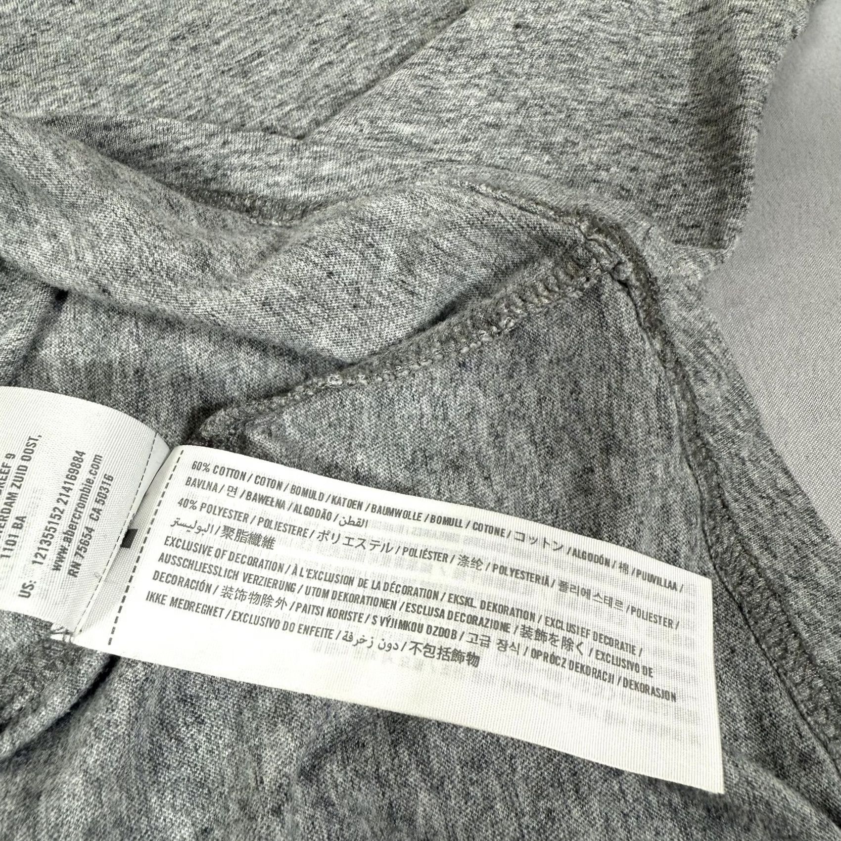 Abercrombie & Fitch Abercrombie & Fitch Shirt Mens Medium Gray Henley Short Sleeve Muscle Tee Stretch Size US M / EU 48-50 / 2 - 6 Thumbnail