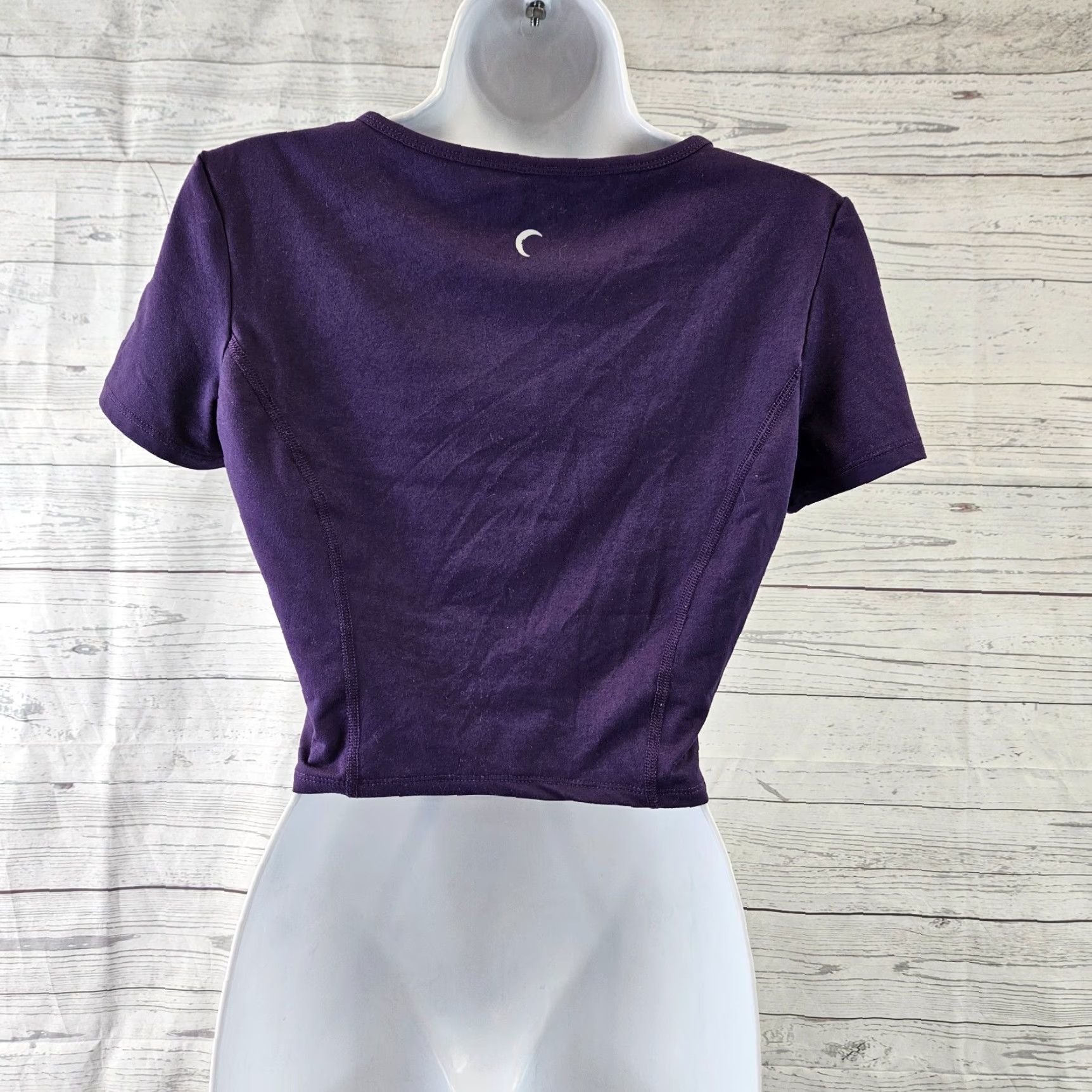 Twisted X Zyia Active Womens Cropped T-Shirt Short Sleeve Purple Size M Solid Twisted Front Crop Top Size M / US 6-8 / IT 42-44 - 3 Thumbnail