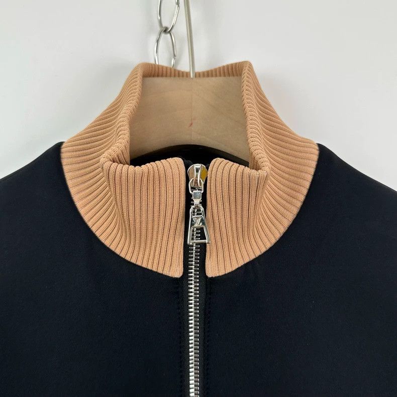 Louis Vuitton Louis Vuitton Sleeve logo color-block jacket Size XS / US 0-2 / IT 36-38 - 4 Thumbnail
