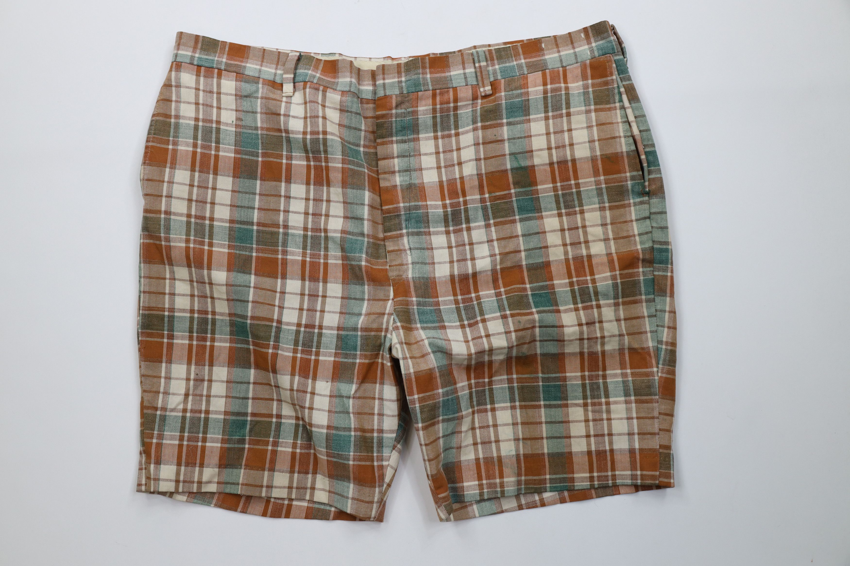 Vintage Vintage 50s 60s Streetwear Above Knee Chino Shorts Plaid USA Size US 40 / EU 56 - 1 Thumbnail
