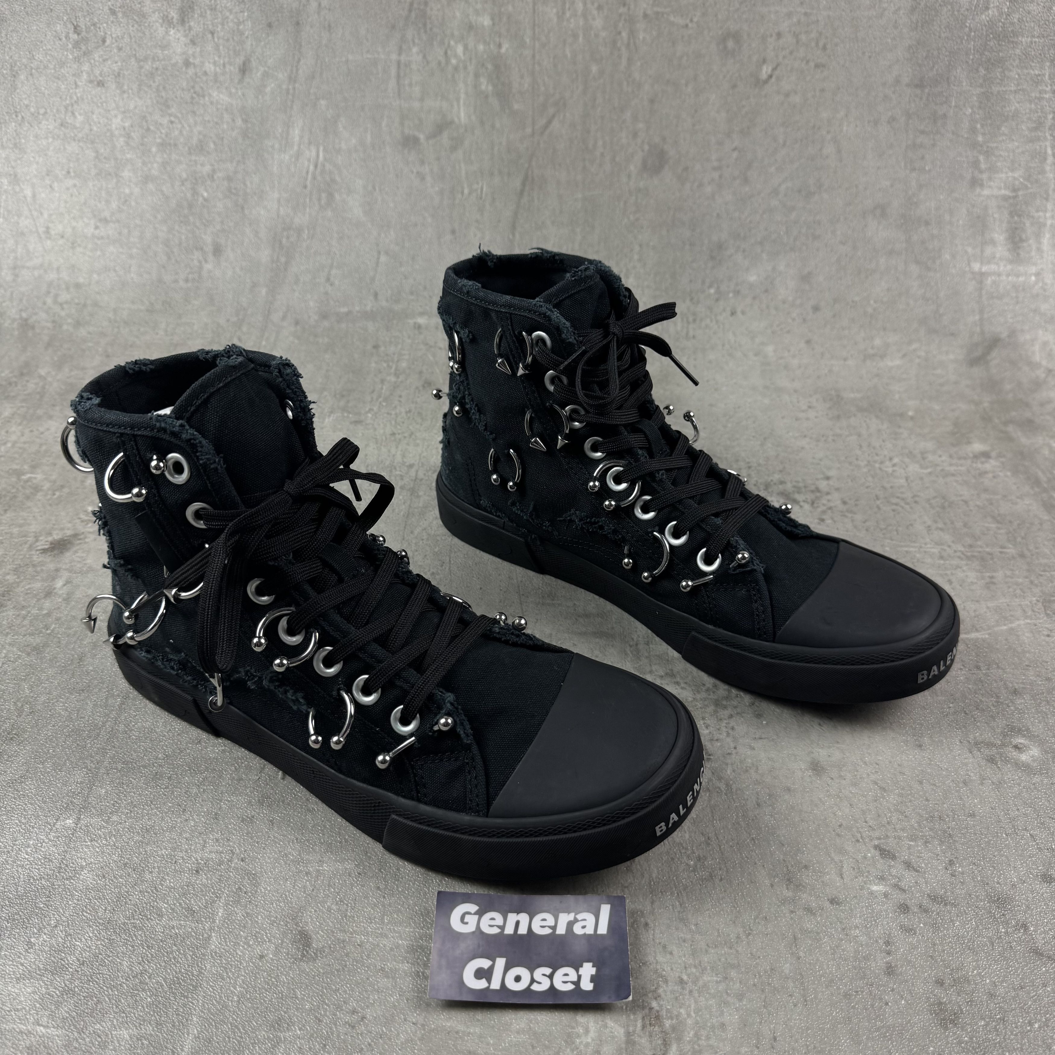Balenciaga BALENCIAGA Piercing Paris Sneakers Size US 8 / EU 41 - 2 Thumbnail