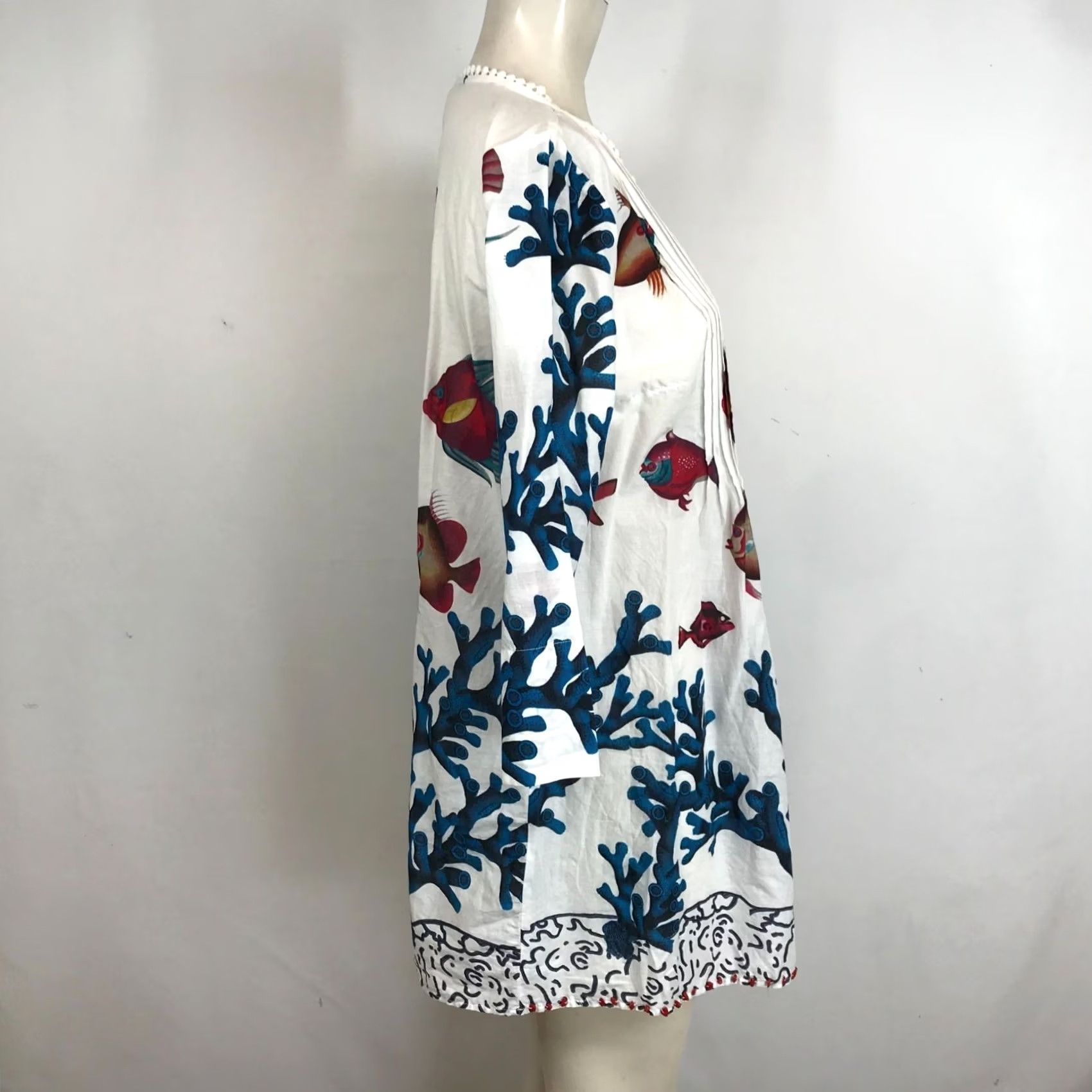 Soft Surroundings SOFT SURROUNDINGS WOMEN'S SMALL WHITE TUNIC TOP CORAL FISH PRINT COVER UP TUNIC BLOUSE 3/4 S/S V-NECK Size S / US 4 / IT 40 - 4 Thumbnail
