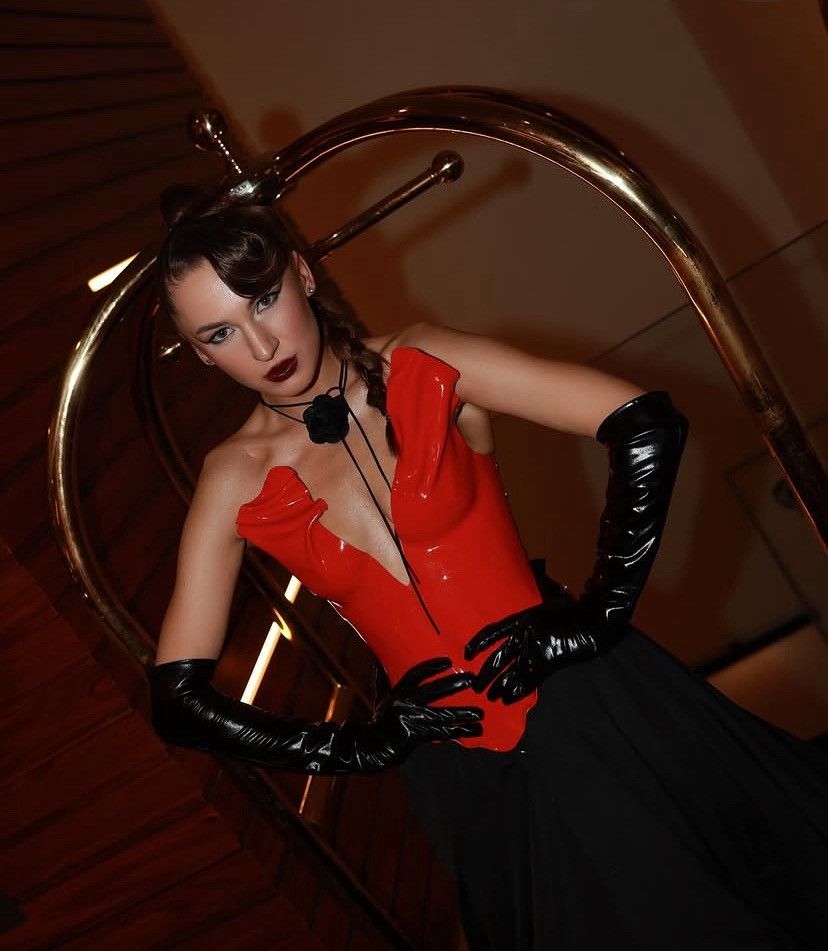 Other Red Corset Avant-Garde | Latex Vinil Look | Designer XS–M Size ONE SIZE - 11 Thumbnail