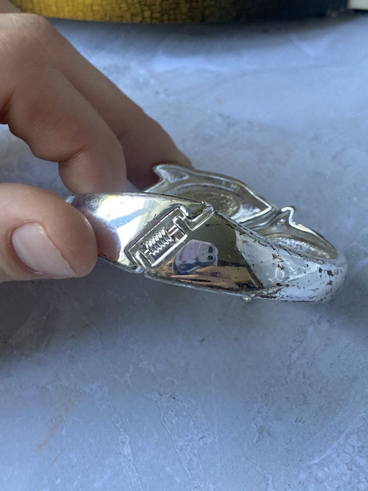 Japanese Brand × Jewelry × Vintage Vintage Dolphin Bracelet w/ Blue Enamel Size ONE SIZE - 12 Thumbnail